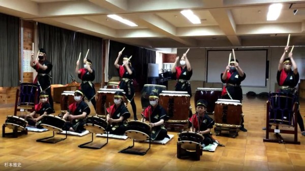 勇壮な城北太鼓クラブの演奏（練習風景）